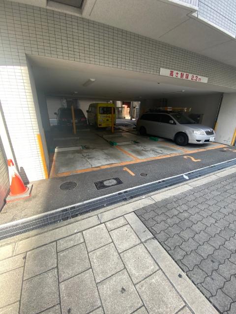 ARISTO扇町（305） 駐車場