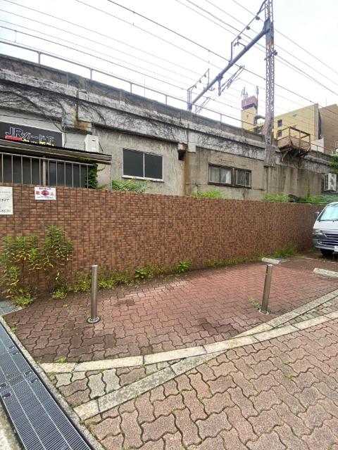 プレサンス天満ステーションフロント 駐車場