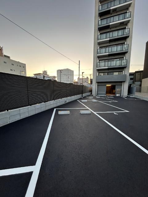 エグゼ大阪城イースト 駐車場