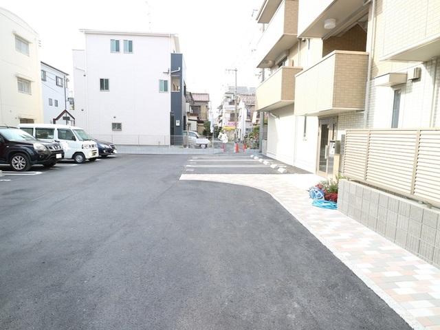 メゾン　エムズ（202） 駐車場
