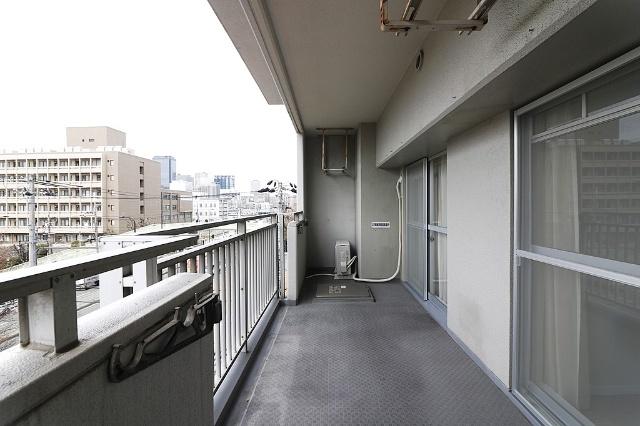 大阪市城東区森之宮中古マンション バルコニー