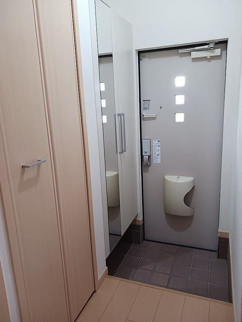 モンブラン（101） 玄関