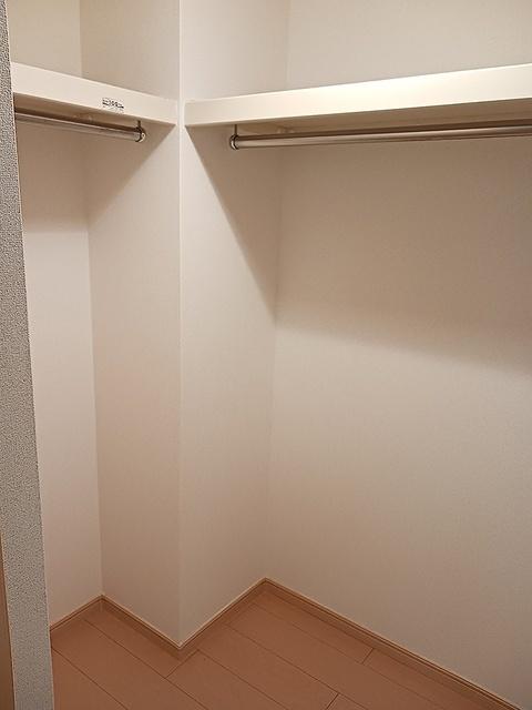 ホワイト・プレセアＢ（103） 収納