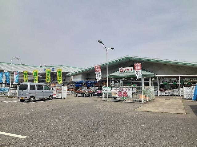 コメリハード＆グリーン塩谷店：410m