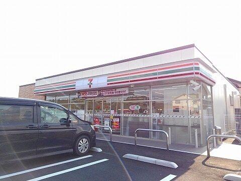 セブンイレブン中田原工業団地南：500m