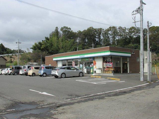 ファミリーマートこぶし台店：150m