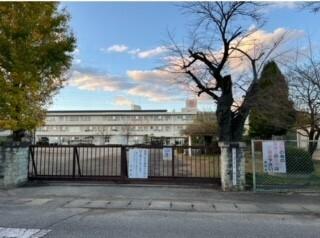 南小学校：1000m