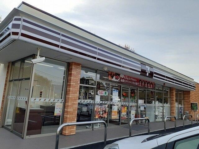セブンイレブン塩原接骨木店：1500m