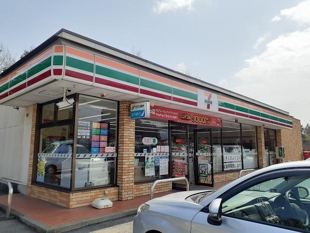 セブンイレブン塩原接骨木店：2200m