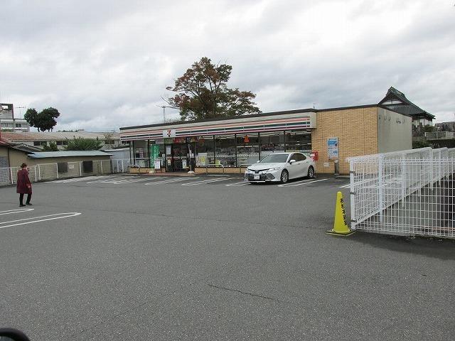 セブンイレブン那須烏山中央店：700m