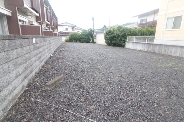 フジイハイツ（205） 駐車場
