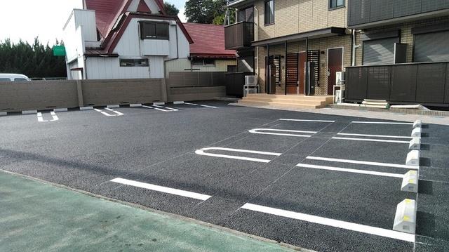 グランテラス紫塚（201） 駐車場