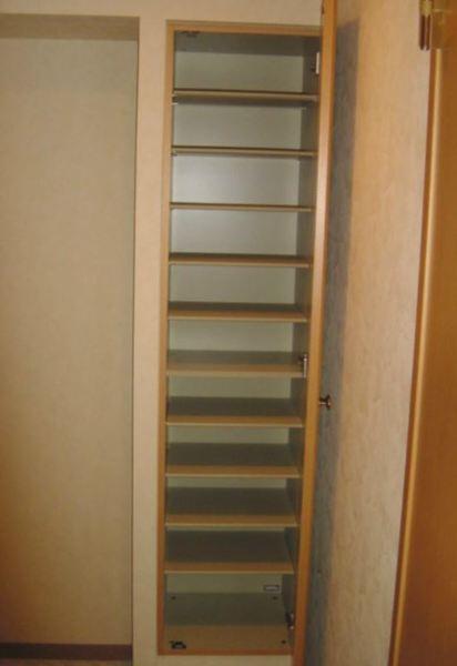 コンフォートイケダ（801） 玄関