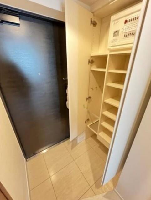 ドゥーエ菊川 玄関