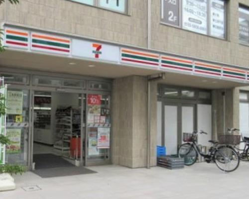 セブンイレブン西大島駅前店：88m
