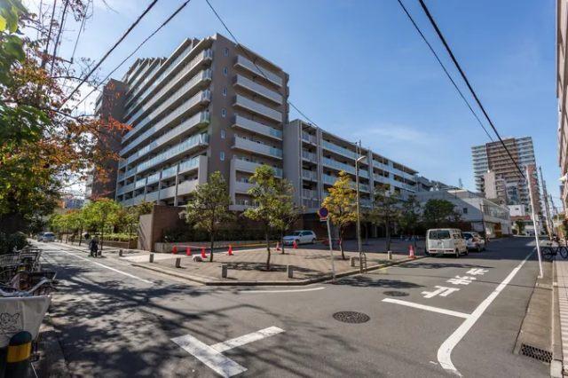 THE MIDLAND AVENUE 外観