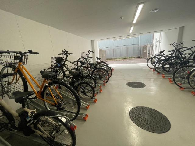 岡部ドエル六番館 物件画像