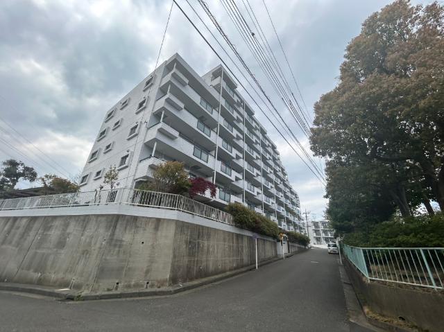 最上階南東向きのお部屋です。ペット飼育可能、2023年大規模修繕実施済みと魅力的な要素満載！