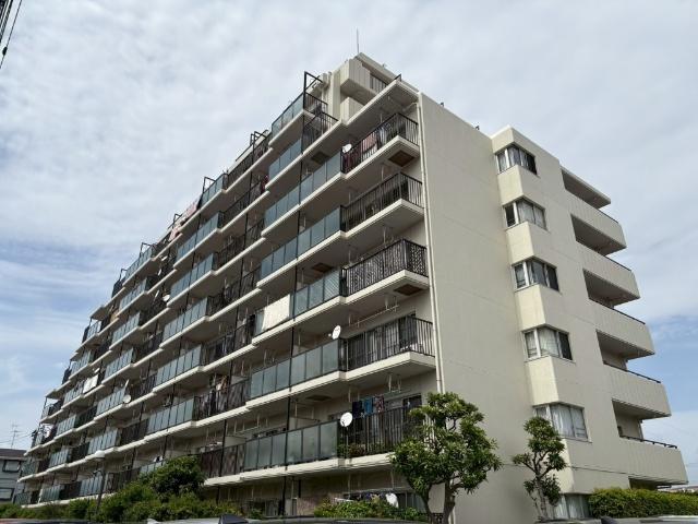 都営新宿線「船堀」駅徒歩14分。再開発が進む船堀駅周辺は、今後ますます利便性の向上が期待されるエリアです。