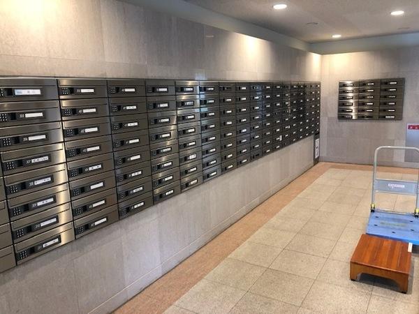 プラザ元加賀A棟 エントランス