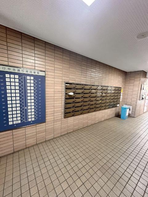 けやき通り南四番館 エントランス