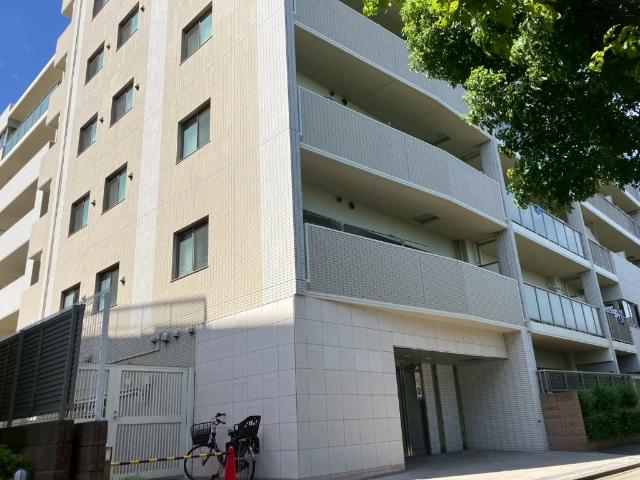レーベンリヴァーレウィステージ エントランス