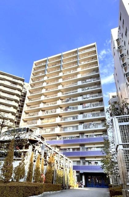 総戸数112戸の大規模レジデンス。共用部や