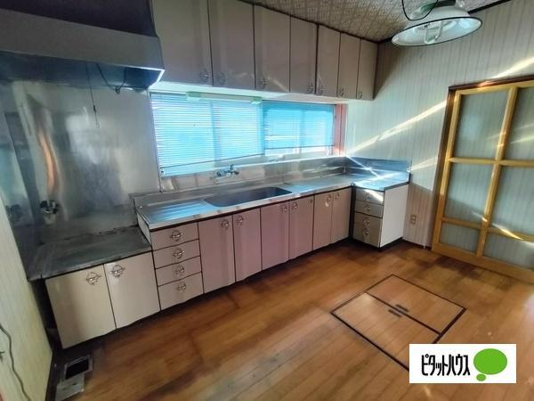 detached 大字舞戸町字上富田