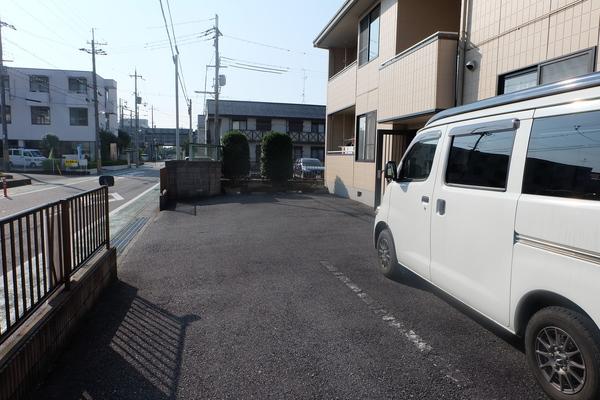 サンコーポラス 駐車場