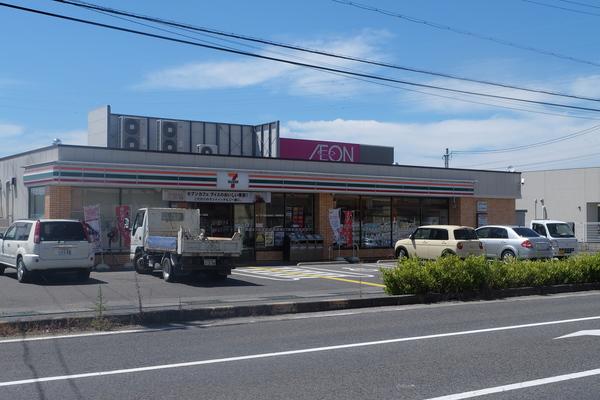 セブンイレブン野洲中主店：324m