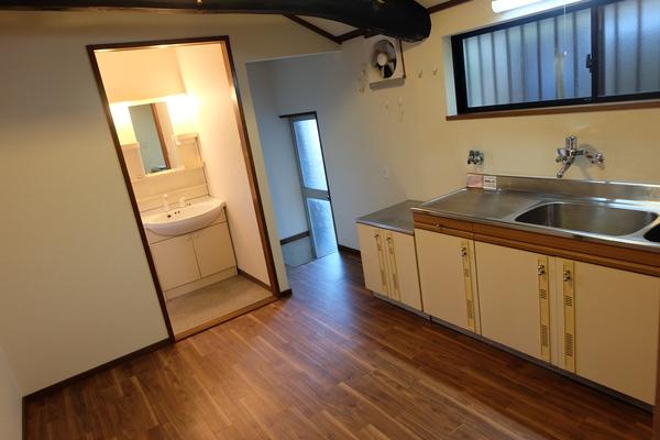 野洲市小堤一戸建 キッチン