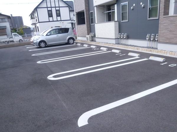 bliss Ⅰ 駐車場