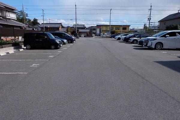 クラッセプラッツ 駐車場