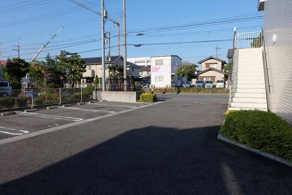 サンステージサクラ 駐車場