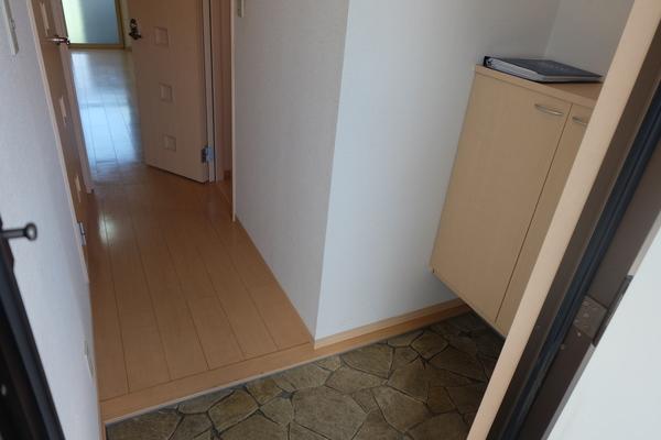 ファーストステージ 玄関