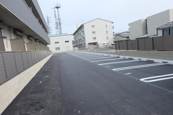 チェリーブロッサム勝部 駐車場