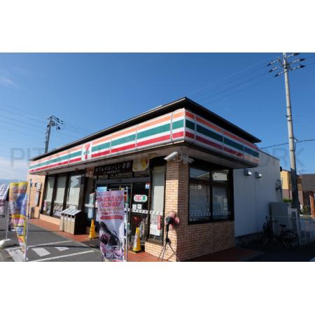 セブンイレブン野洲冨波店：335m