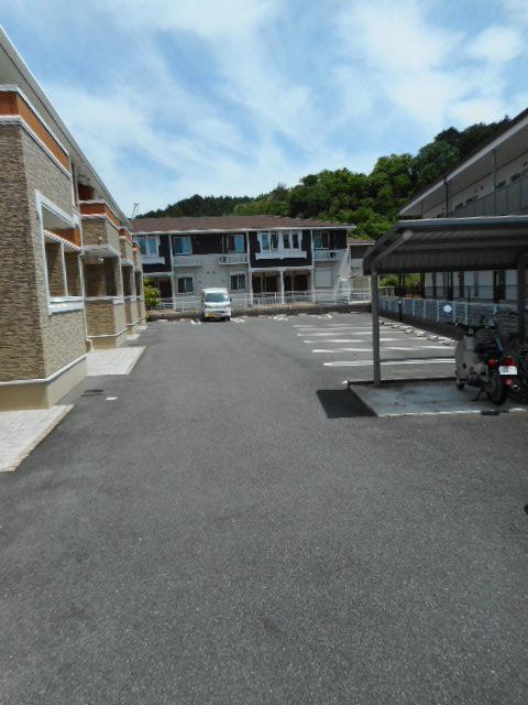 シエルトゥールＭ．Ｋ．三雲（104） 駐車場