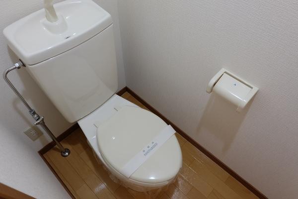 近江八幡市古川町アパート トイレ