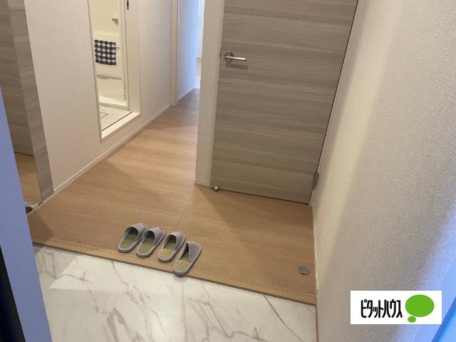 Farouche（ファルーシュ） 玄関