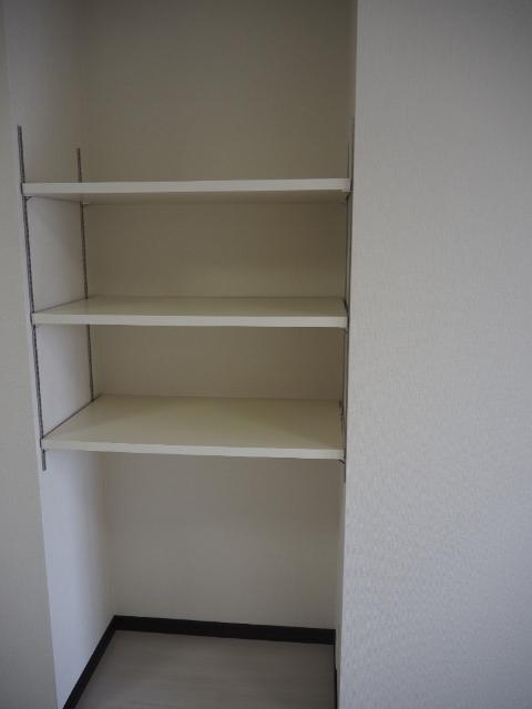 アスルーニ 収納