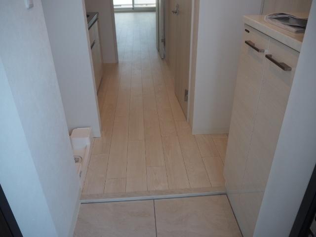野洲市行畑マンション 玄関