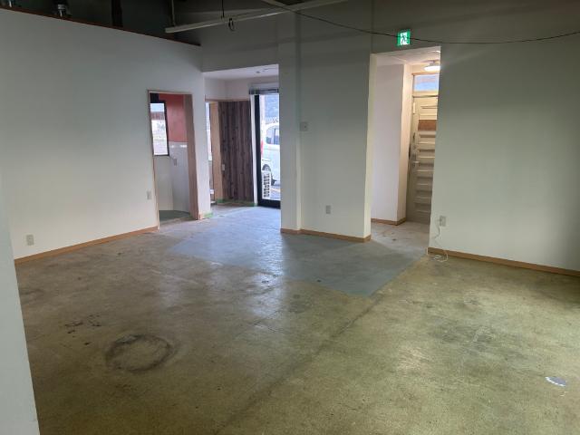 野洲市三上店舗 室内
