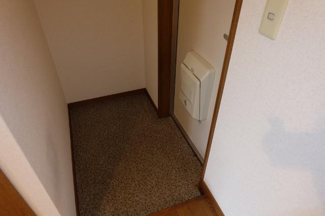 ハイツ伽羅 玄関