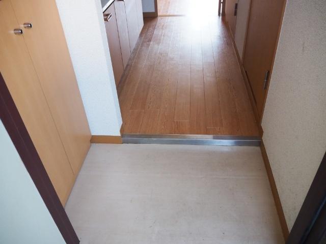 クレスト今宿 玄関