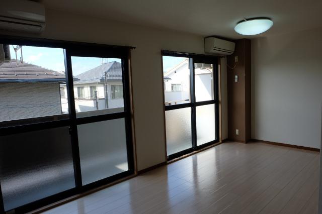 野洲市市三宅マンション リビング