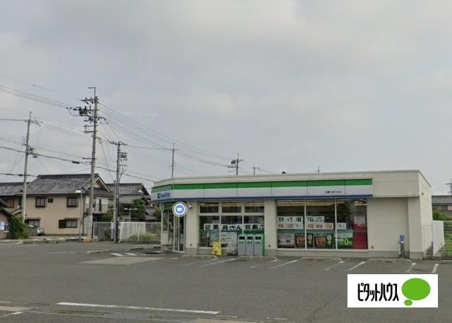 ファミリーマート安曇川西万木店：251m