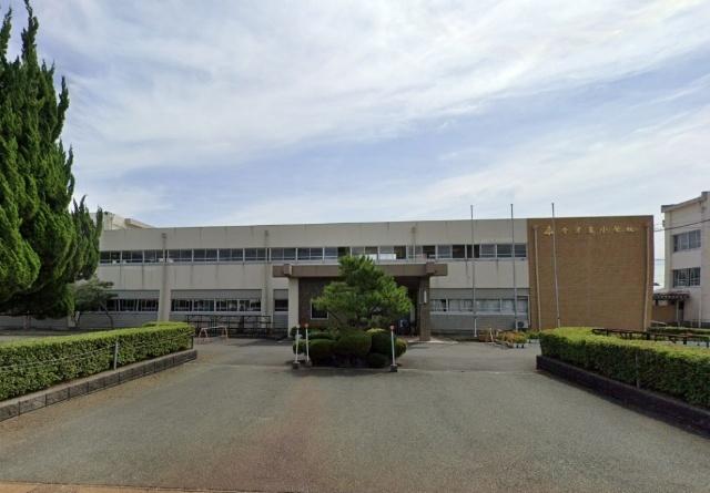 高島市立今津東小学校：1290m