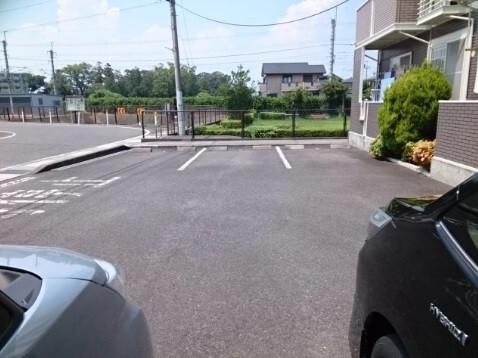 パルテール 駐車場