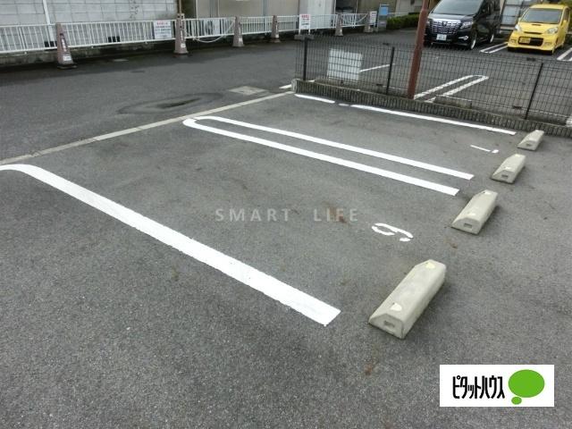 サン・リブ 駐車場